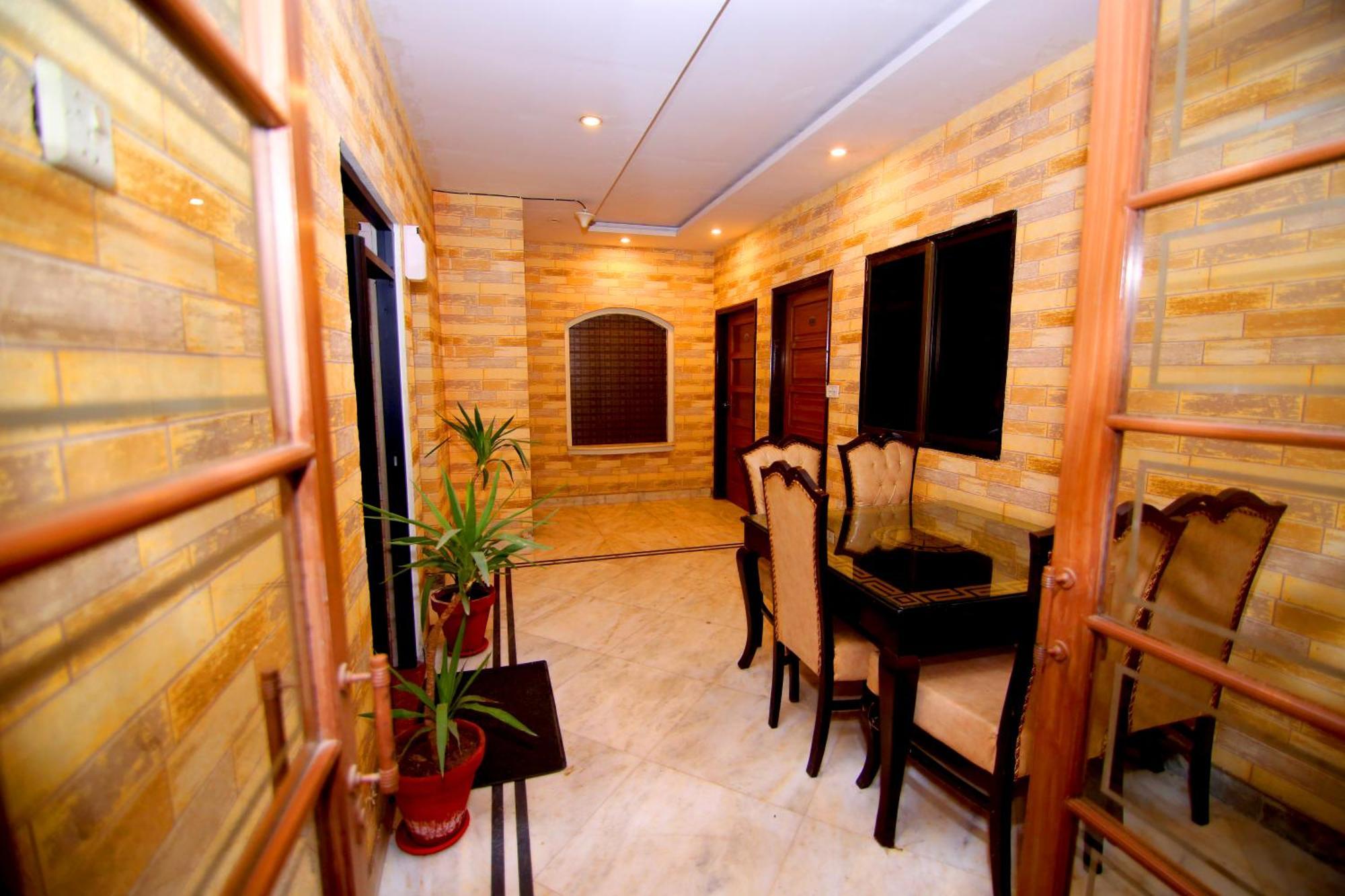 Premier Inn Mall Lahore Exterior photo
