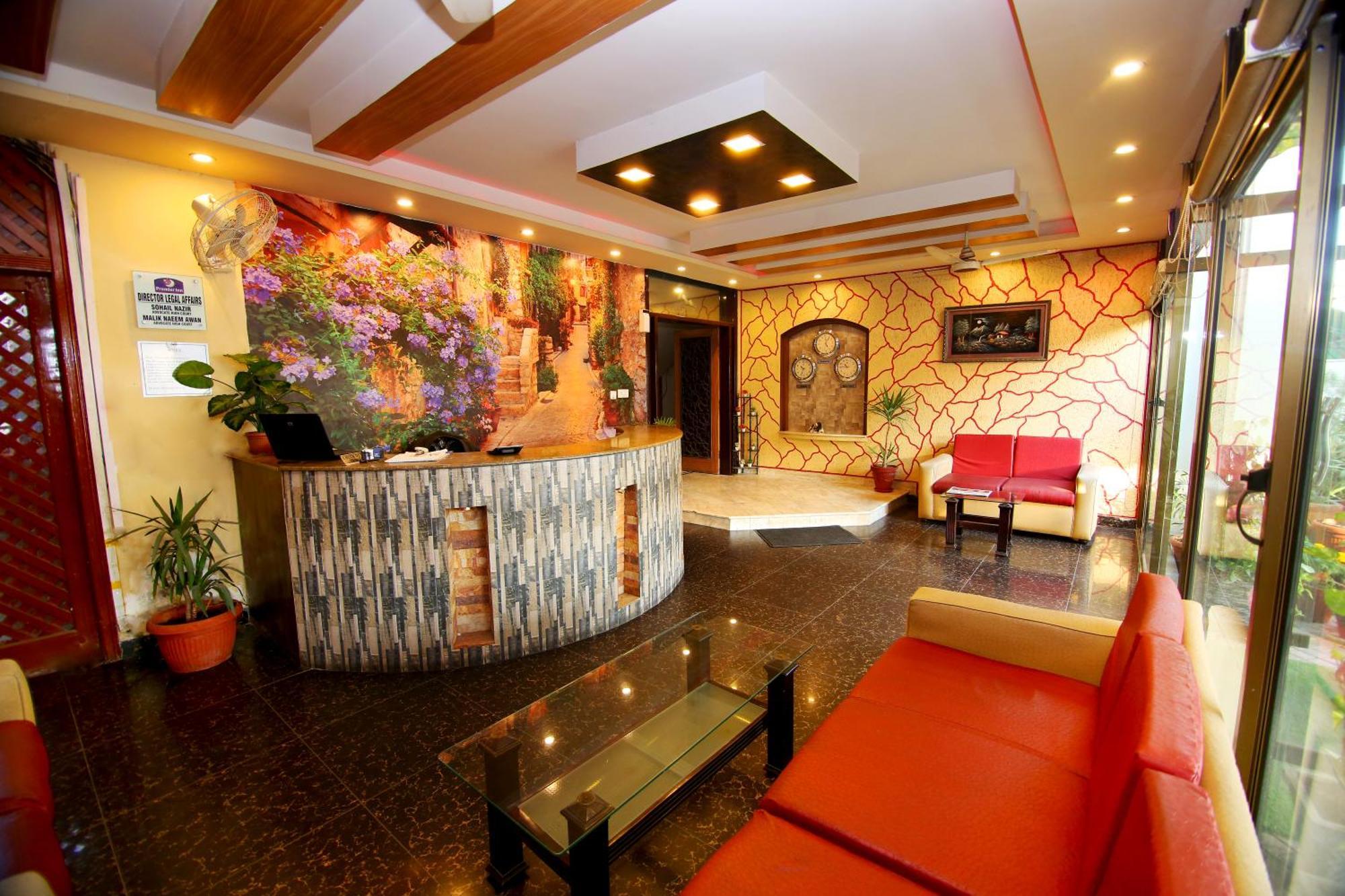 Premier Inn Mall Lahore Exterior photo